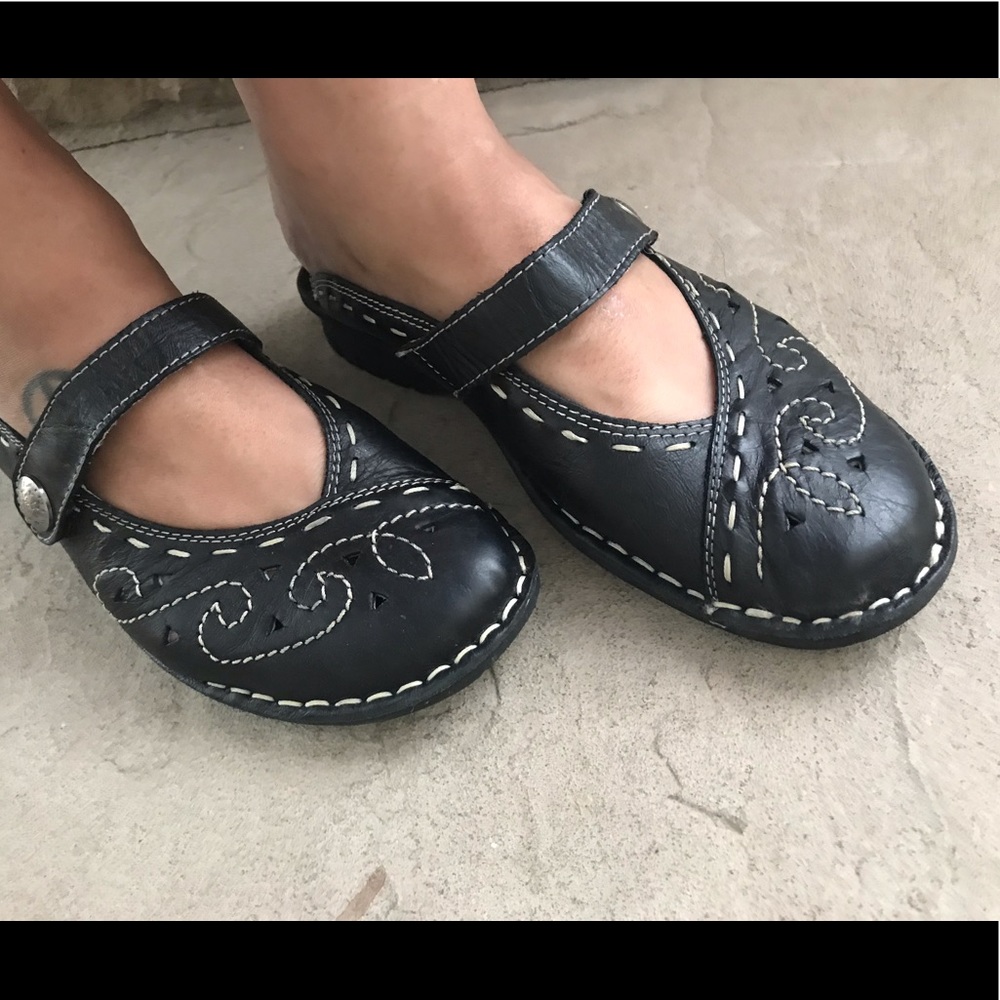 Black Spring Step Flats Or Clogs